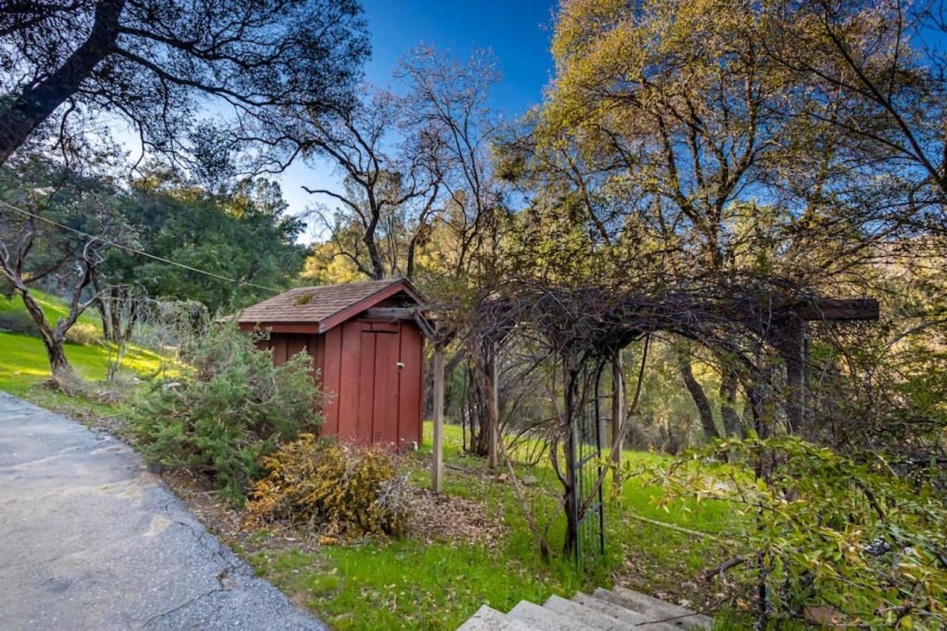 Sierra Vista Lookout Lodge With Creek, Waterfall And Waterholes, Minutes From Bass Lake And Yosemite South Gate North Fork Exteriör bild